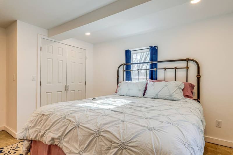 Lower-level king suite
